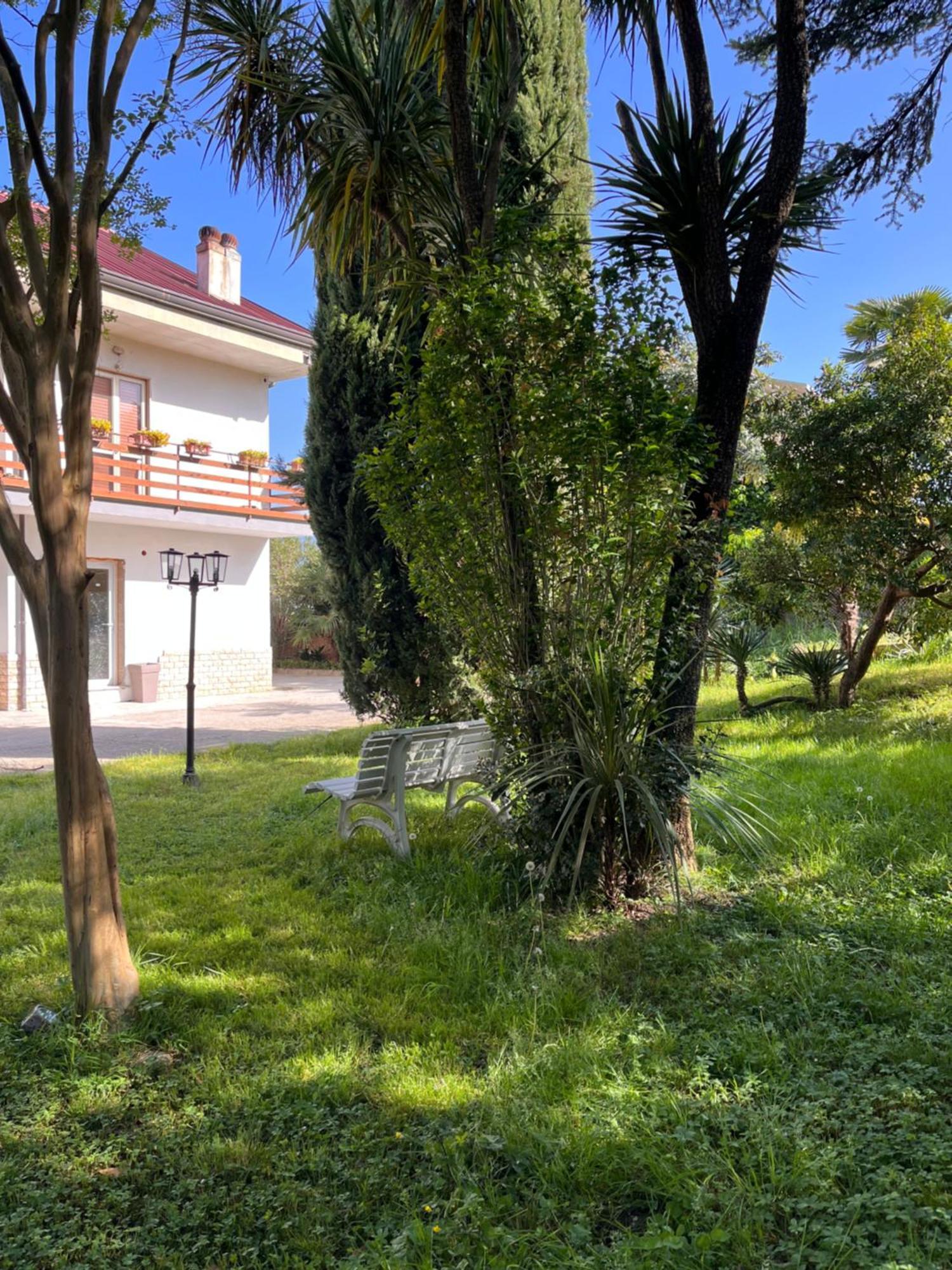 Nel Giardino Segreto Apartment San Giorgio a Liri Luaran gambar
