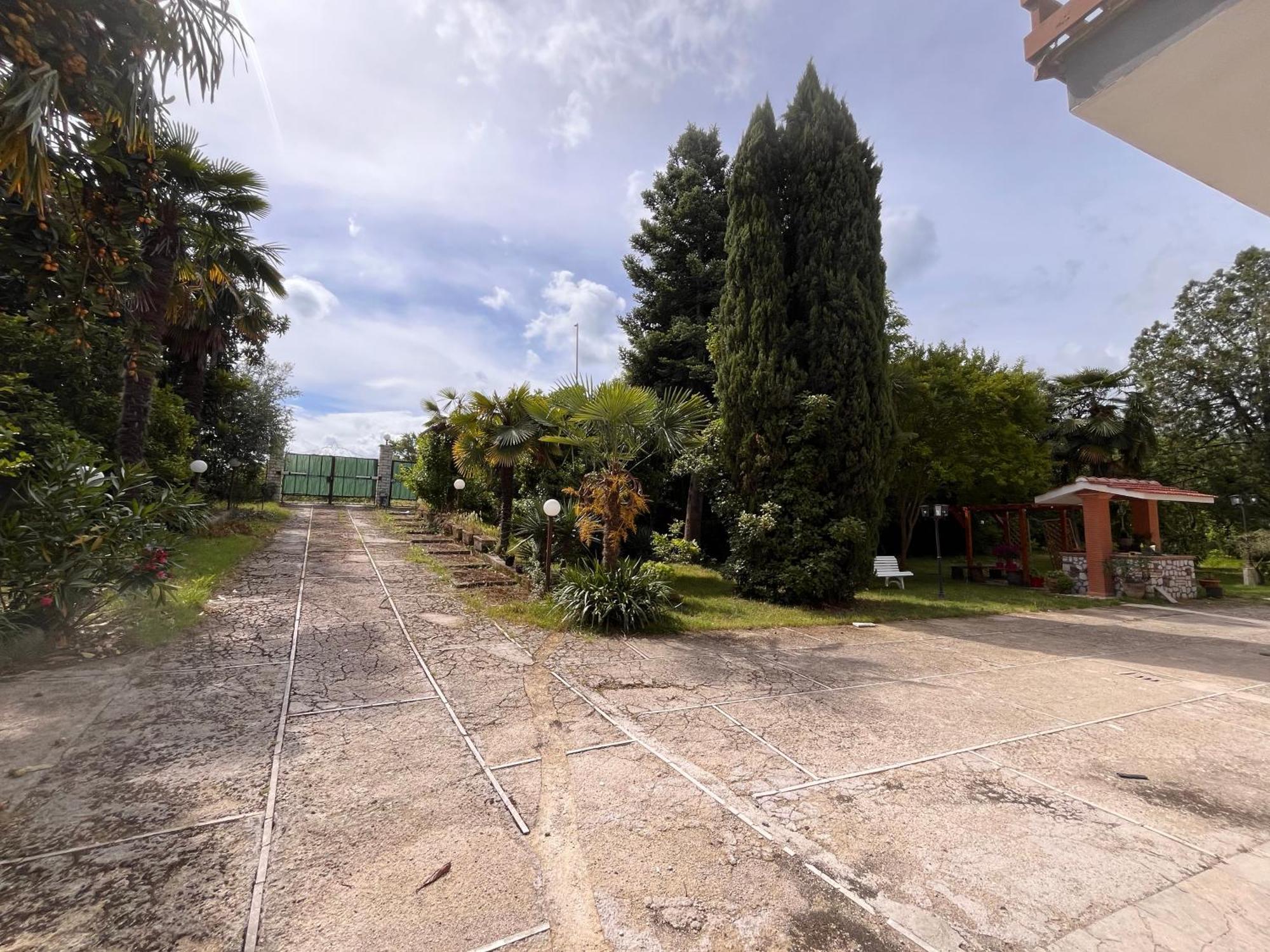 Nel Giardino Segreto Apartment San Giorgio a Liri Luaran gambar